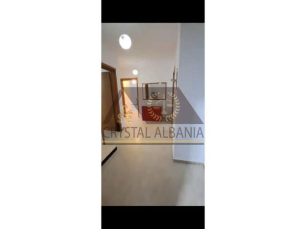 Tirane, jap me qera apartament Kati 7, 120 m² 47.000 Leke (rruga reshit petrela)