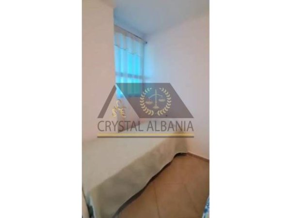 Tirane, jap me qera apartament Kati 7, 120 m² 47.000 Leke (rruga reshit petrela)