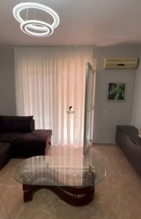 Tirane, jepet me qera apartament 2+1 Kati 2, 70 m² 500 € (LIQENI I THATE)