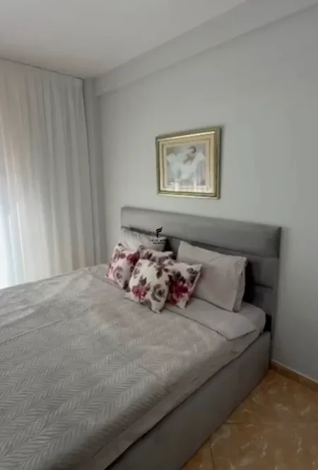 Tirane, jepet me qera apartament 2+1 Kati 2, 70 m² 500 € (LIQENI I THATE)