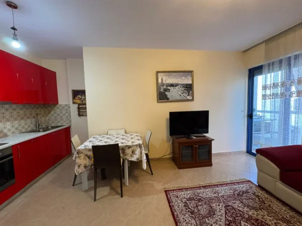 APARTAMENT  1+1 +PARKIM  700 € (RRUGA E KOSOVAREVE)
