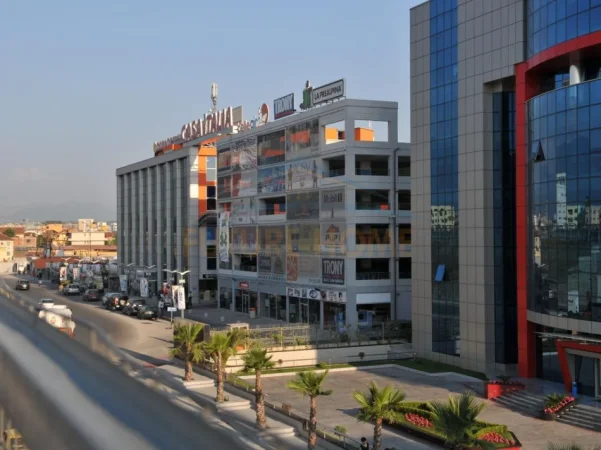 Tirane, shitet ambjent biznesi Kati 0, 194 m² 680.000 € (Casa Italia)