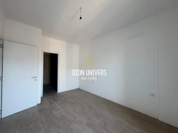 Tirane, shitet apartament 2+1+Ballkon Kati 7, 94 m² 122.200 € (Tirana Entry II , Rr. Dritan Hoxha)