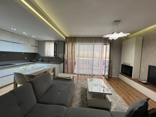 Tirane, jepet me qera apartament 2+1+Ballkon Kati 2, 115 m² 1.200 € (delijorgji)