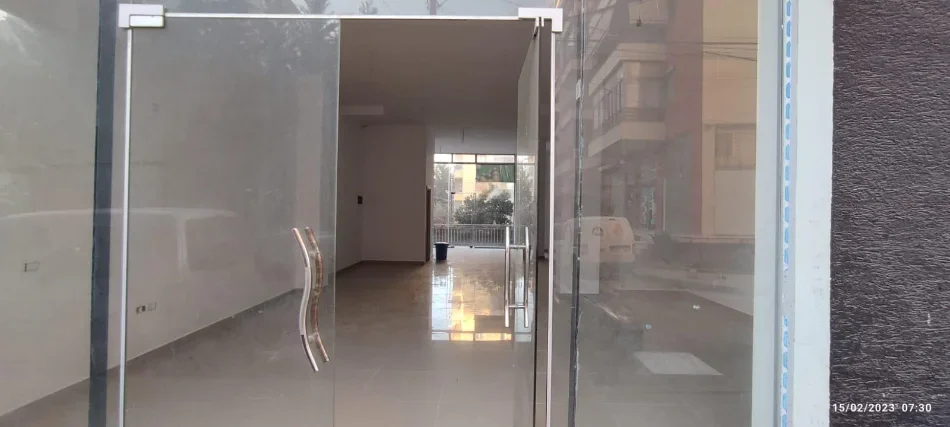Tirane, shitet dyqan Kati 0, 97 m² 110.000 € (Rruga Shefqet Kuka)