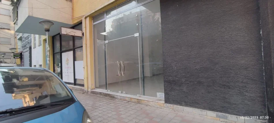 Tirane, shitet dyqan Kati 0, 97 m² 110.000 € (Rruga Shefqet Kuka)