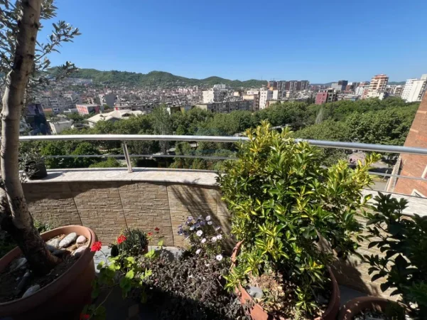 Tirane, shitet apartament 4+1+Aneks+Ballkon Kati 6, 160 m² 420.000 € 
