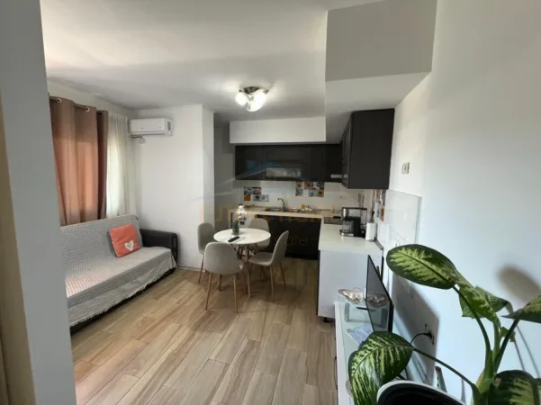 Tirane, shitet apartament 4+1+Aneks+Ballkon Kati 6, 160 m² 420.000 € 
