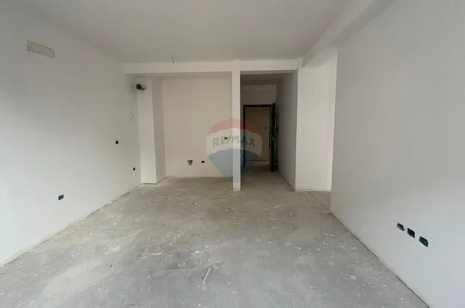 Tirane, shitet apartament 2+1 , 93 m² 174.500 € (Ali dem ID: 530181090-89)