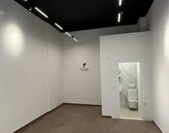 Tirane, jepet me qera dyqan Kati -1, 44 m² 650 € (RRUGA E DURRESIT)