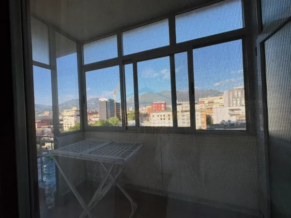 Tirane, shitet apartament 2+1 Kati 8, 104 m² 230.000 € (RRUGA E BARRIKADAVE)