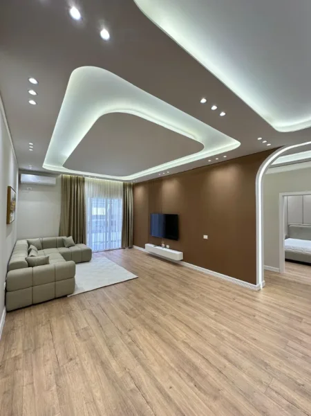 Tirane, shitet apartament 2+1+Ballkon Kati 1, 104 m² 215.000 € (Rr e kavsjes)