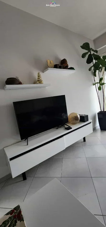 Tirane, jepet me qera apartament 2+1+Ballkon Kati 3, 75 m² 570 € (kompleksi golden park)