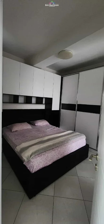 Tirane, jepet me qera apartament 2+1+Ballkon Kati 3, 75 m² 570 € (kompleksi golden park)