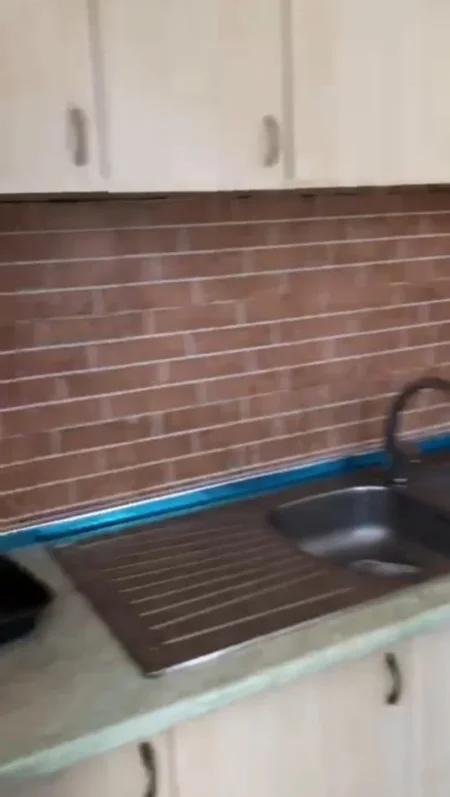 Tirane, jepet me qera apartament 1+1 Kati 1, 40 m² 250 € (Tregu Elektrik)