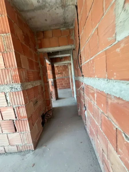 Tirane, shitet apartament 2+1 Kati 8, 102 m² 148.000 € (RRETHI KLANIT)