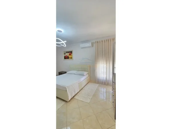 Tirane, jepet me qera apartament 1+1 Kati 8, 68 m² 680 € (Ish Parku i Autobusave, Tirane)
