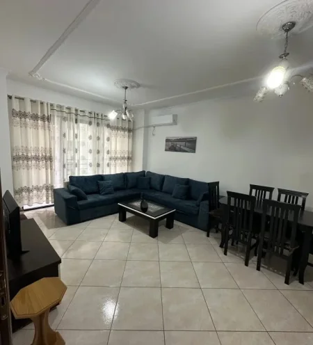 Tirane, jepet me qera apartament 2+1 Kati 2, 100 m² 620 € (loni ligori)