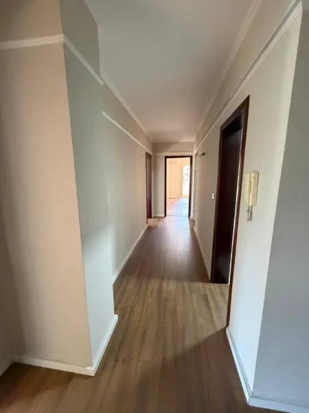 Tirane, jepet me qera zyre Kati 4, 178 m² 1.800 € 