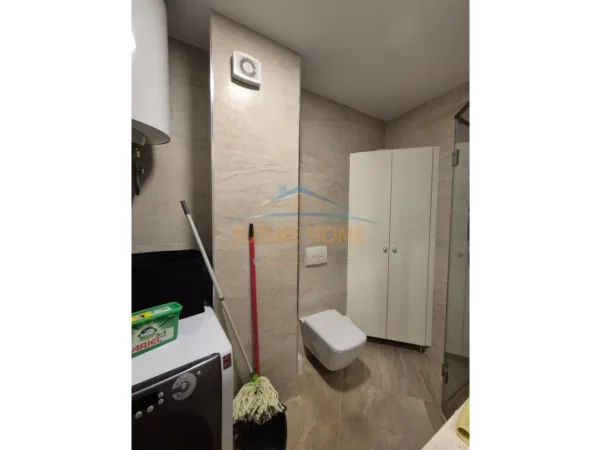 Tirane, jepet me qera apartament 2+1+2 Kati 4, 135 m² 1.050 € (LIQENI I THATE , Kompleksi FZ 2)