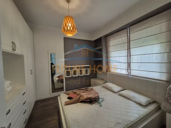 Tirane, jepet me qera apartament 2+1+2 Kati 4, 135 m² 1.050 € (LIQENI I THATE , Kompleksi FZ 2)