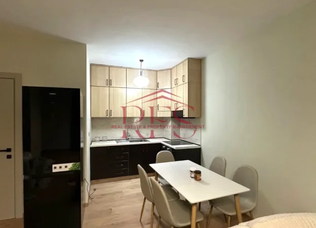 🏠  Jepet me qera apartament 2+1, Super apartament , super mobilim 550 € ne ASTIR