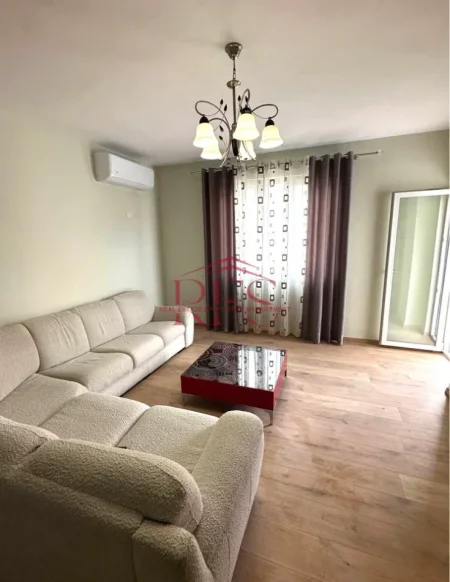 🏠  Jepet me qera apartament 2+1, Super apartament , super mobilim 550 € ne ASTIR
