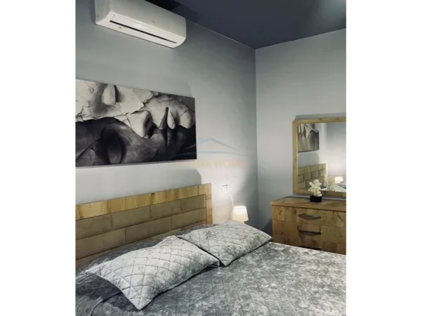 Tirane, jepet me qera apartament 2+1 Kati 2, 85 m² 650 € (Kopshti Botanik)