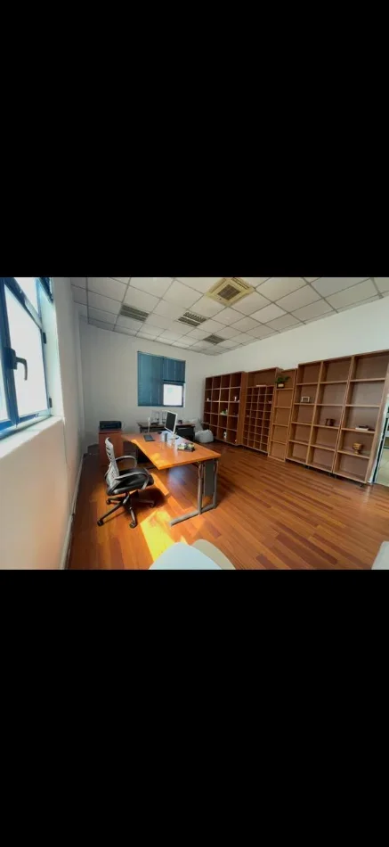 Tirane, jap me qera zyre Kati 3, 50 m² 600 € (Rruga Ymer kurti)