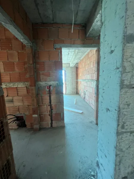 Tirane, shitet apartament 2+1 Kati 5, 104 m² 152.000 € (Rrethi klanit Porcelan)