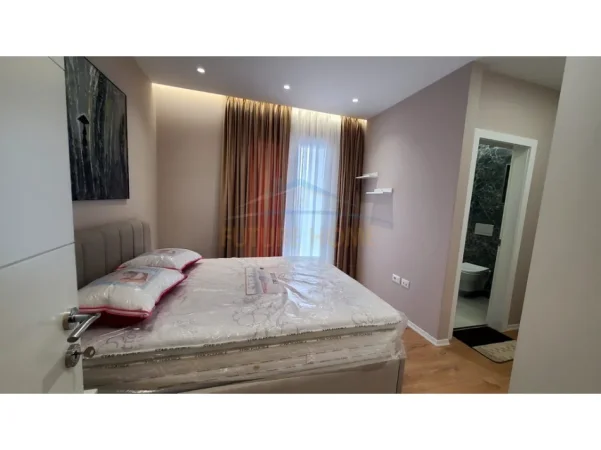 Tirane, jepet me qera apartament Kati 4, 98 m² 1.000 €