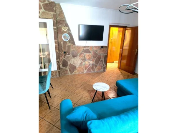 Tirane, jepet me qera apartament Kati 4, 71 m² 760 € 