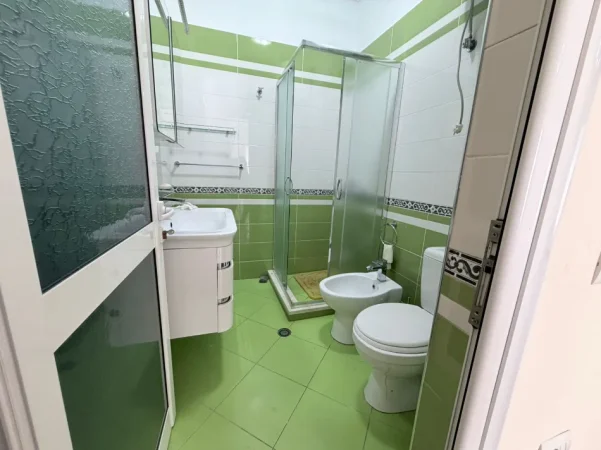Tirane, shitet apartament 2+1 Kati 5, 94 m² 258.000 € 