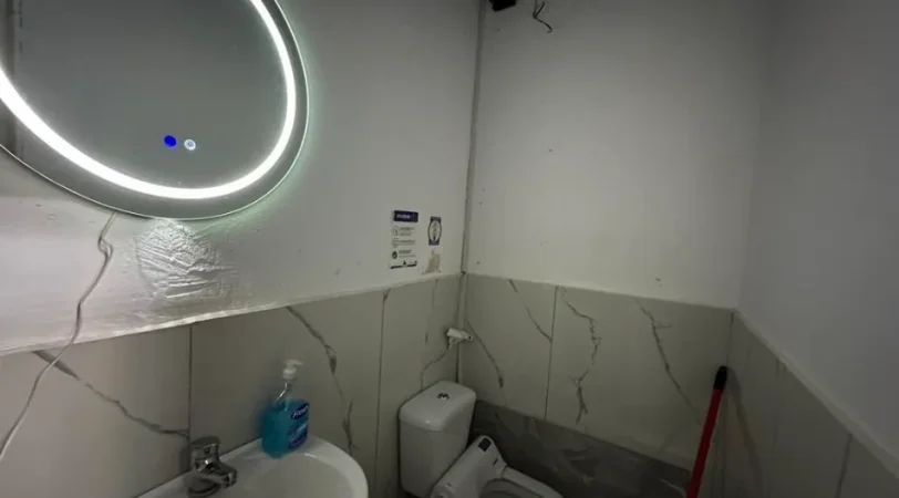 Tirane, shitet ambjent biznesi Kati 0, 66 m² 