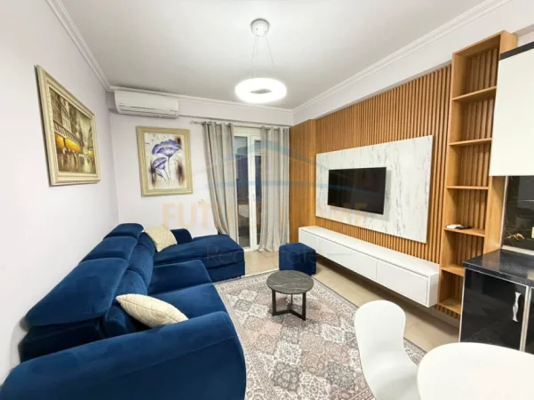 Tirane, shitet apartament 1+1 Kati 7, 60 m² 114.998 € (Unaza e Re,)