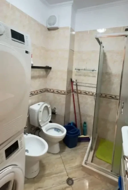 Tirane, shitet apartament 1+1 Kati 6, 93 m² 258.000 € (Pranë Kopshtit Zoologjik)