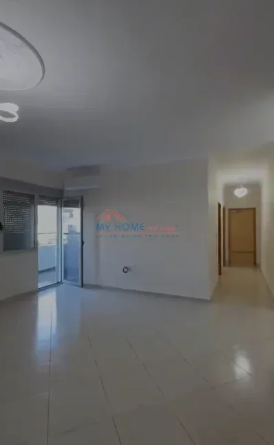 Tirane, jepet me qera zyre Kati 3, 120 m² 1.000 € (Rruga e Dibres)