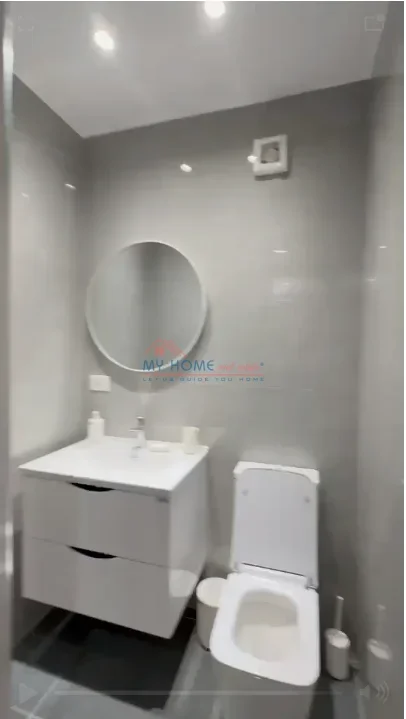 Tirane, jepet me qera zyre Kati 3, 120 m² 1.000 € (Rruga e Dibres)