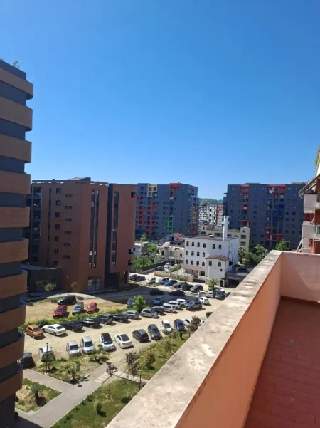 🏠 Me Qera Zyrë 69m² & 1 Post Parkimi (📍Astir / Green City )🔥Super mundësi || Gati për biznesin tuaj ✨️50,000 Lekë / Muaj 💶