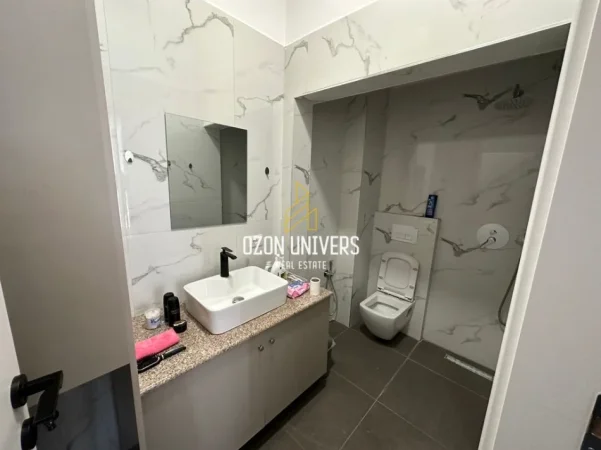 Tirane, jepet me qera apartament 1+1 Kati 0, 420 € (Rruga e Barrikadave)