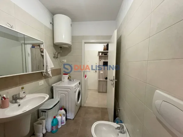 Tirane, jepet me qera apartament 1+1+Ballkon Kati 7, 68 m² 550 € (Kompleksi Magnet)