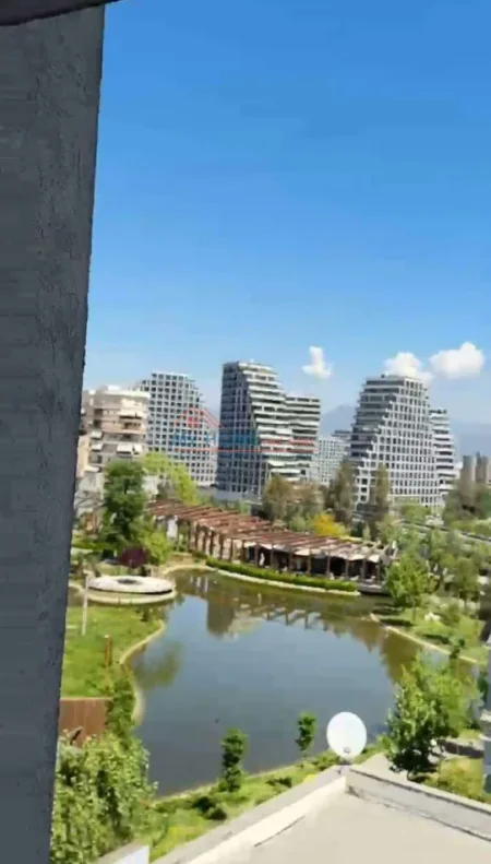 Tirane, shitet apartament 2+1+Ballkon Kati 6, 93 m² 258.000 € (Rruga Bilal Sina)