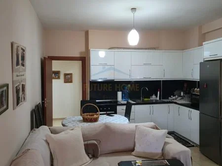 Tirane, shitet apartament 2+1 Kati 2, 88 m² 125.000 € 