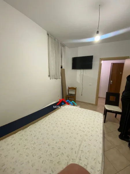 Tirane, jepet me qera apartament 1+1+Ballkon Kati 2, 55 m² 525 € (RRUGA TISH DAIJA,KOMUNA E PARISIT)