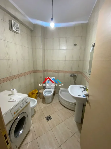 Tirane, jepet me qera apartament 1+1+Ballkon Kati 2, 55 m² 525 € (RRUGA TISH DAIJA,KOMUNA E PARISIT)