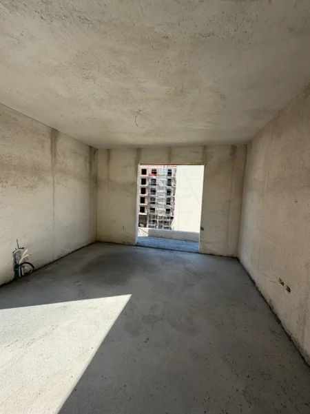 Durres, shitet apartament 1+1+Ballkon Kati 3, 76 m² 75.600 € (Golem)