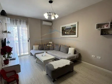 Tirane, shitet apartament 1+1 Kati 3, 64 m² 119.000 € 