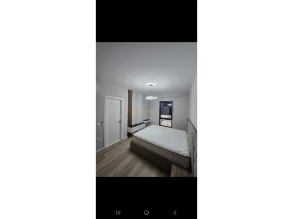 Tirane, shitet apartament 2+1 Kati 4, 103 m² 250.000 € (Porcelan)