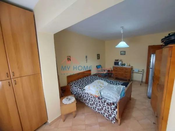 Tirane, shitet apartament 2+1 Kati 5, 120.000 € 