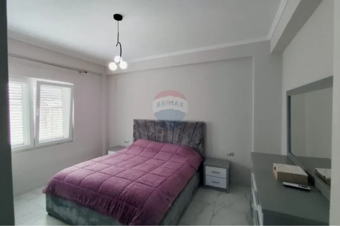 Tirane, jepet me qera apartament 2+1 Kati 0, 600 € (Rruga Isuf Elezi)